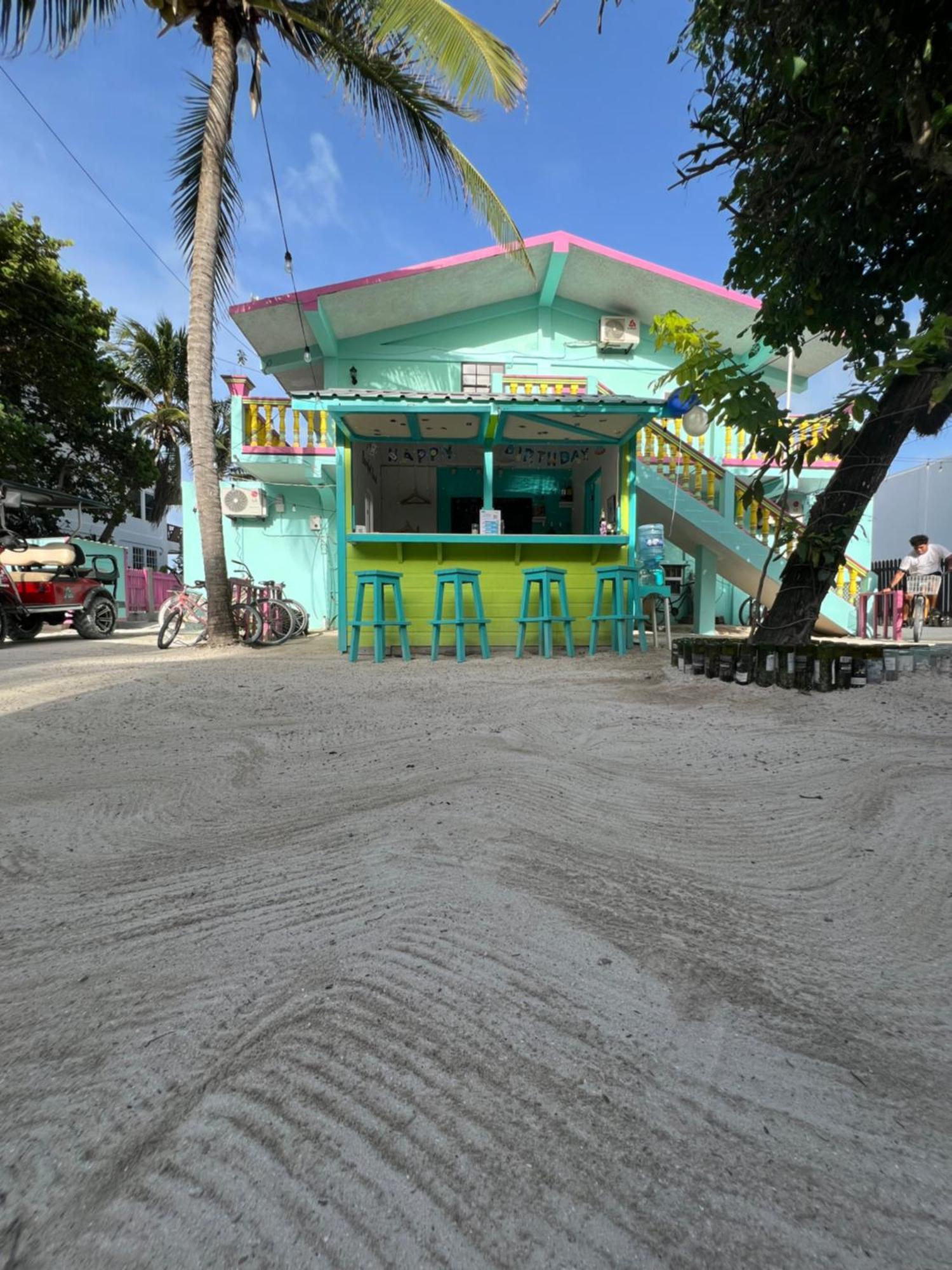 Barefoot Beach Belize Caye Caulker Exterior photo