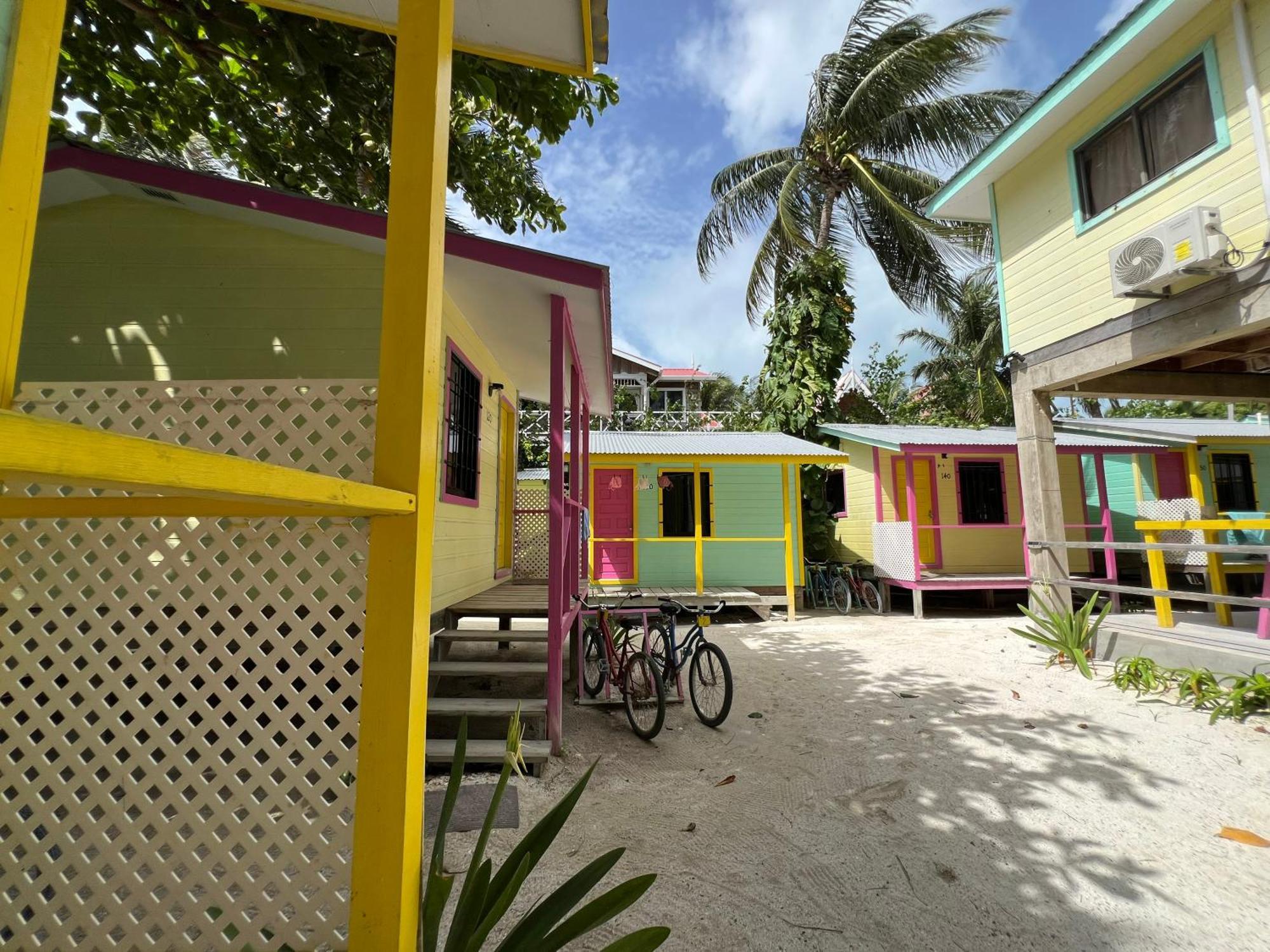 Barefoot Beach Belize Caye Caulker Exterior photo